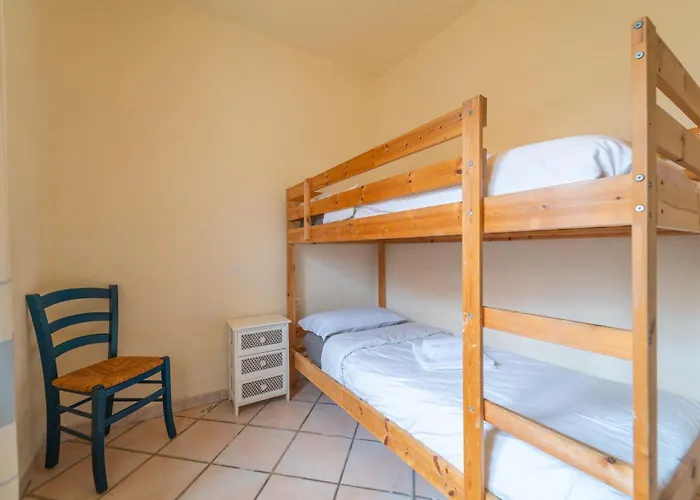 Hébergement de vacances Brorent Dimora Pascoli 3 *