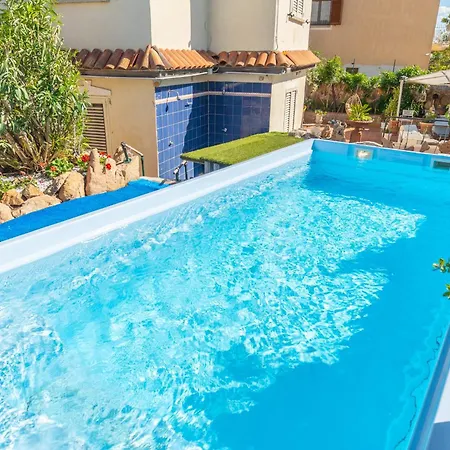 Hébergement de vacances Brorent Dimora Pascoli 3 *